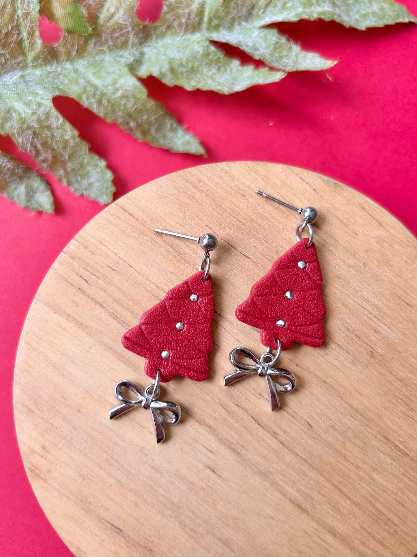 Tied With A Bow (Red/Silver)